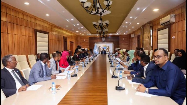 SOMALIA CABINET PASSES ANTI CORRUPTION LAWS.
